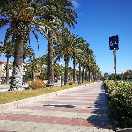 Apartment In Salou, Escaladei Exterior photo
